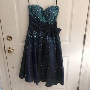 Strapless sequins cocktail dress